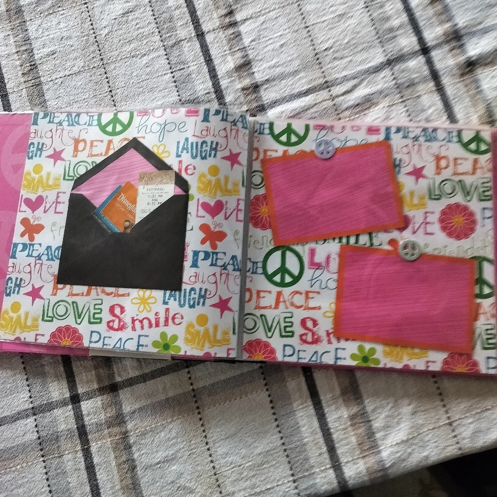 Tapestry By C.R. Gibson Complete‎ Scrapbook Peace Love Friends